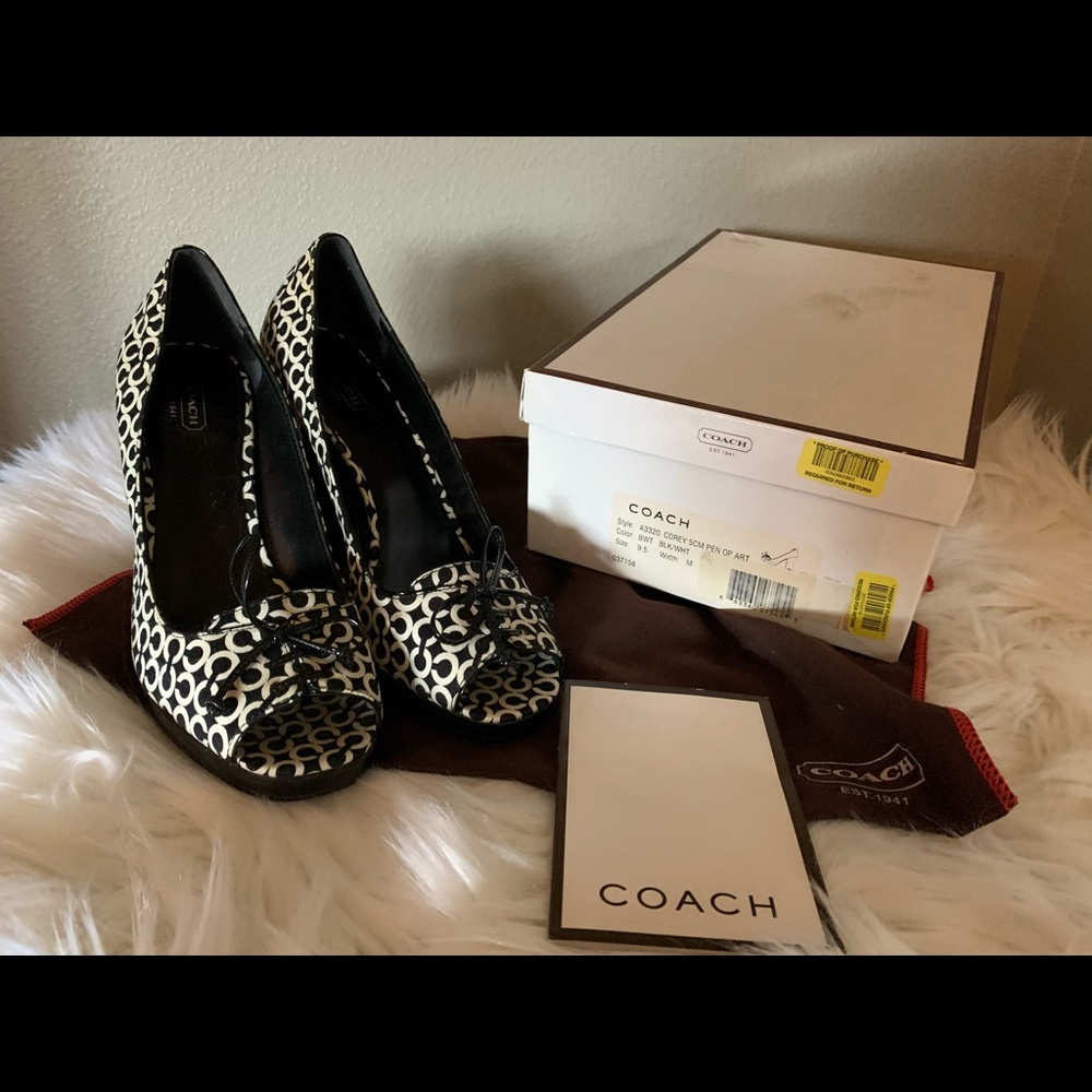 Super Cool Coach Peep-toe Heels